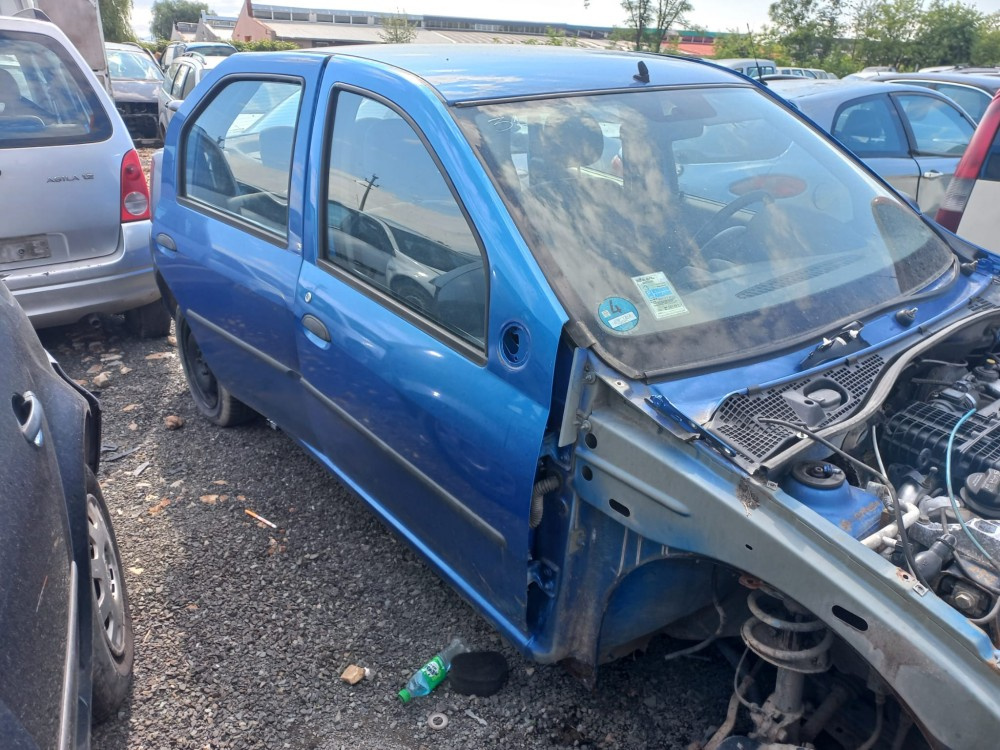 Dezmembrez Dacia Sandero 2006 Berlina 1.