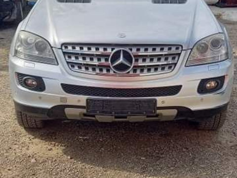 Dezmembrez dezmembrări Mercedes ML 280cdi 320cdi w164 motor 3.0 v6 tip om642 165kw 224cp Bara spate capota grila bara fata faruri stop tripla lampa aripa stanga aripa dreapta