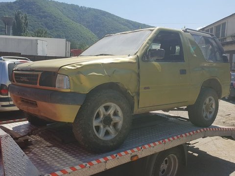 Dezmembrez dezmembram piese auto Opel Frontera 2000 benzina fabricatie 1995