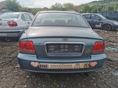 Dezmembrez/dezmembrari Hyundai Sonata 2.0i an 2003 in Cluj