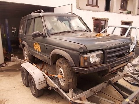 Dezmembrez / Dezmembrari Land Rover Discovery 2 din 2004 TD5