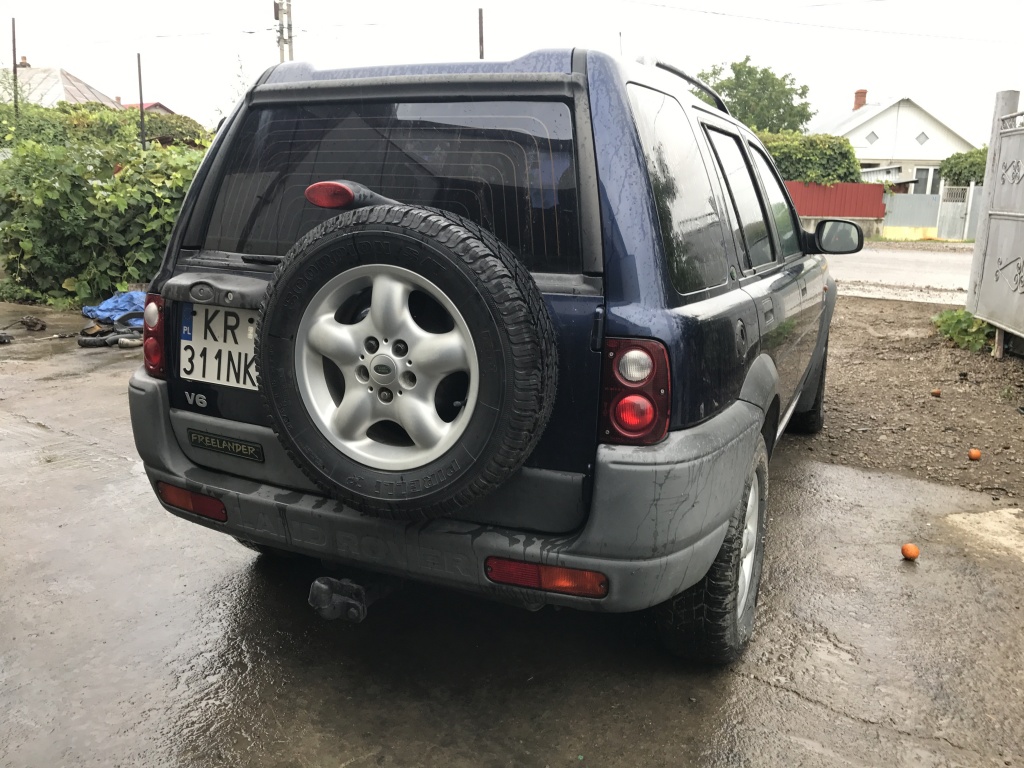 Dezmembrez / Dezmembrari Land Rover Free