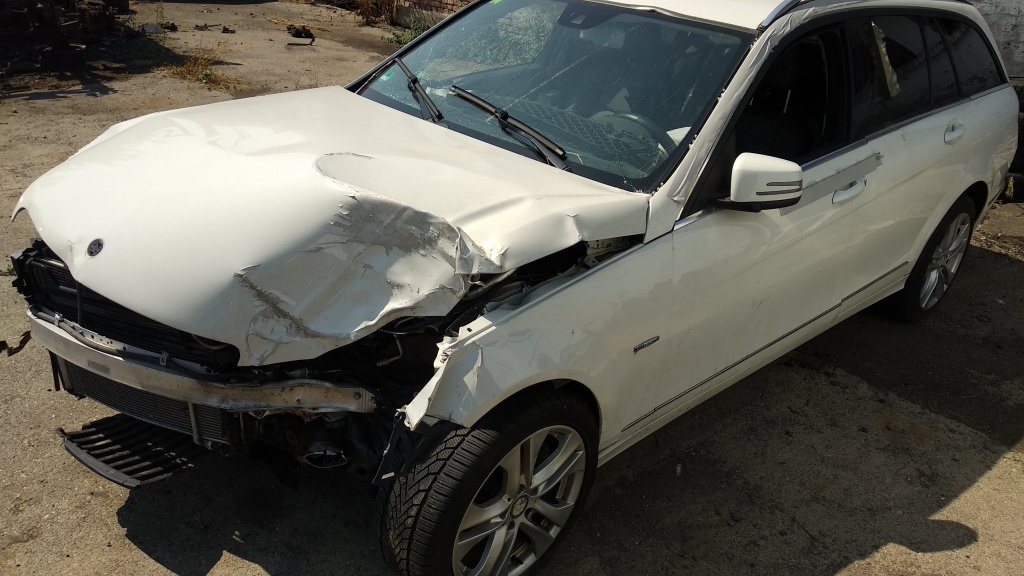 Dezmembrez Dezmembrari Mercedes C-class combi w204 s204 c200 cdi 2011 euro 5 225793km