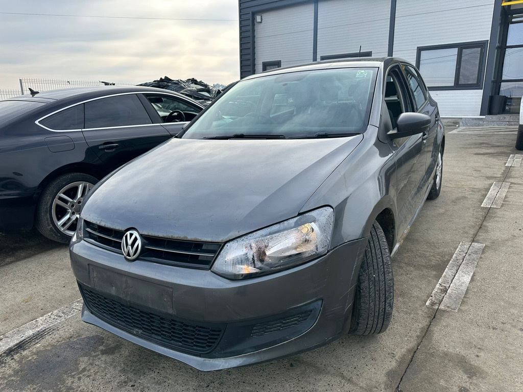 Dezmembrez / Dezmembrari / Piese / Accesorii Vw polo 6r gri 2010 1.2 benzina CGPB