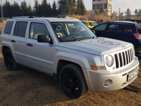 Dezmembrez Dezmembrari piese jeep Patriot 2008 2.0 CRD BYL Cutie viteze manuala far oglinda