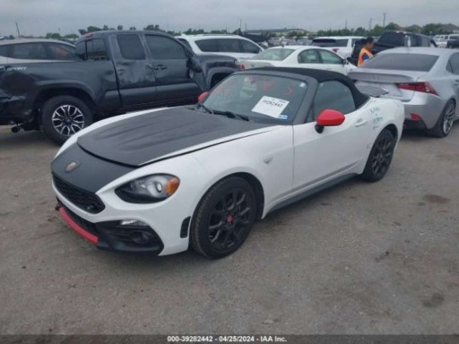 Dezmembrez Fiat 124 spider