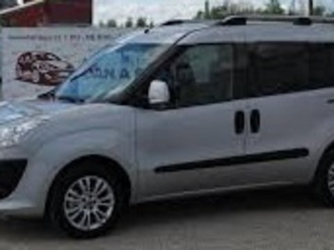 Dezmembrez Fiat Doblo 1.4 benzina 16V din 2010 volan pe stanga