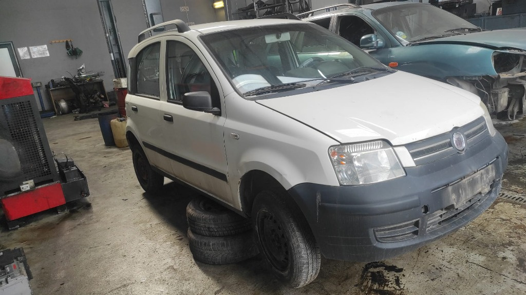 Dezmembrez Fiat Panda 2005 HATCHBACK 1.1
