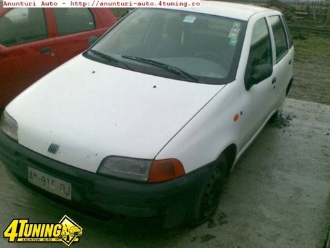 Dezmembrez Fiat Punto 1 2i An 1996