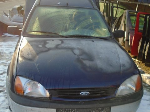 Dezmembrez Ford Courier , 1.3 benzina, din 2000