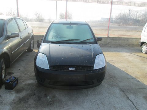 Dezmembrez ford fiesta 2003 motor 1.25i