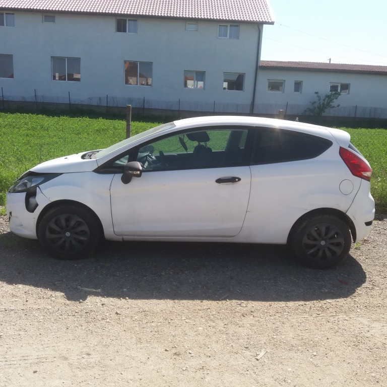 Dezmembrez ford fiesta din 2009 cu motor de 1.4 tdci