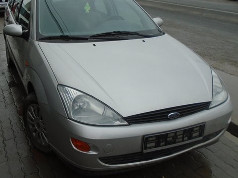 Dezmembrez Ford Focus 1, 1.4 16v, euro 4, din 2002