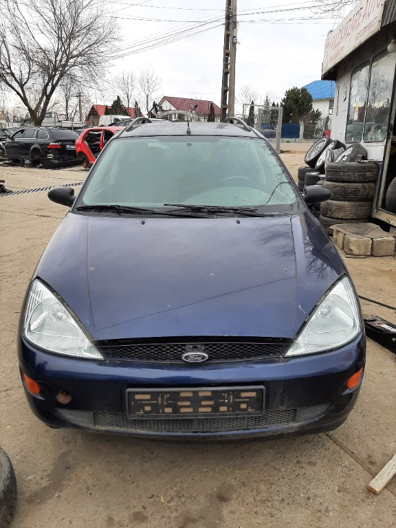 DEZMEMBREZ FORD FOCUS 1 1.6 BENZINA , AN 2001