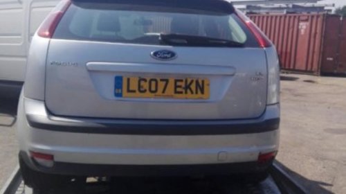 Dezmembrez ford focus 1.6tdci 2007