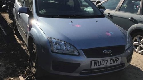 Dezmembrez ford focus 2 2006