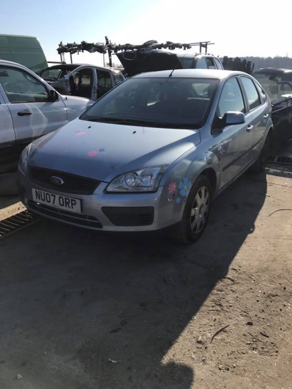 Dezmembrez ford focus 2 2006