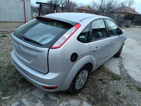 Dezmembrez Ford Focus 2 Facelift 1.6 hdi