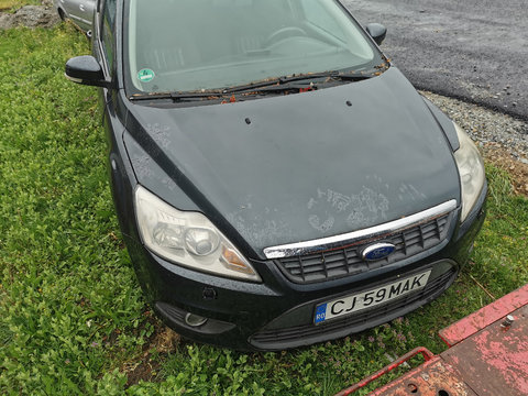 Dezmembrez Ford Focus 2 facelift 1.8 tdci an 2009 xenon