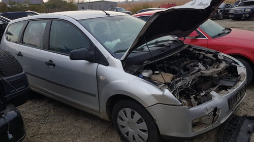 Dezmembrez Ford Focus an 2004 motor 1.6 