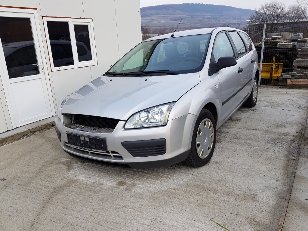 Dezmembrez Ford Focus 2 1.6 tdci 109cp 2006