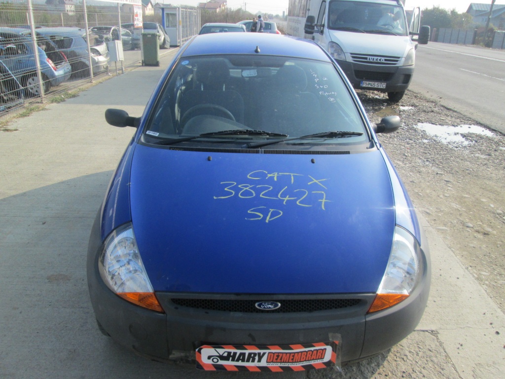 Dezmembrez ford ka 1.3i din 2003