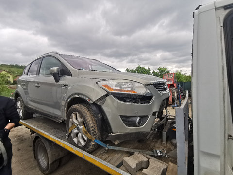 Dezmembrez Ford Kuga 1 2.0tdci 4x2 an 2010 panoramic