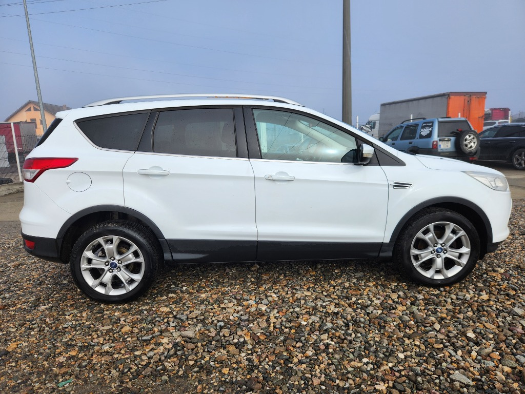 Dezmembrez Ford Kuga 2015 SUV 2x4 1.6 ec