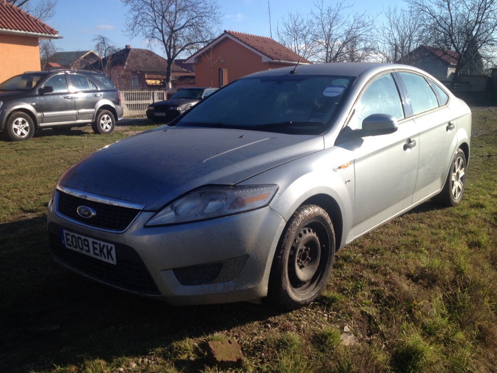 Dezmembrez ford mondeo 2.0 tdci 2009