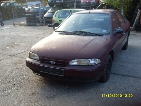 Dezmembrez Ford Mondeo MK1 din 1995, 1.8 16v