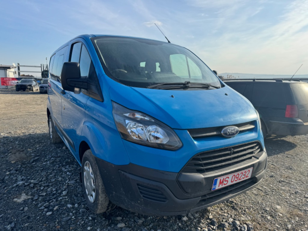 Dezmembrez Ford Transit Custom 2014 motor 2.2 tdci