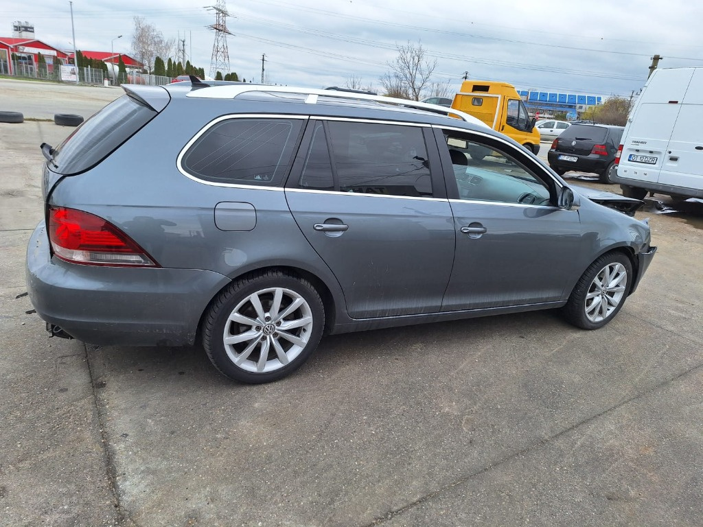 Dezmembrez Golf VI Variant 1.6 TDI CAYC 105 Cai Cutie manuala 5 trepte LHW 2011