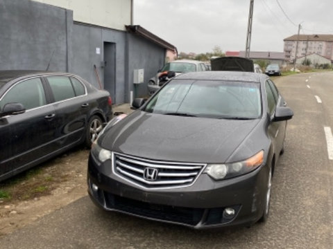 Dezmembrez honda accord din 2011 motor 2.2 diesel