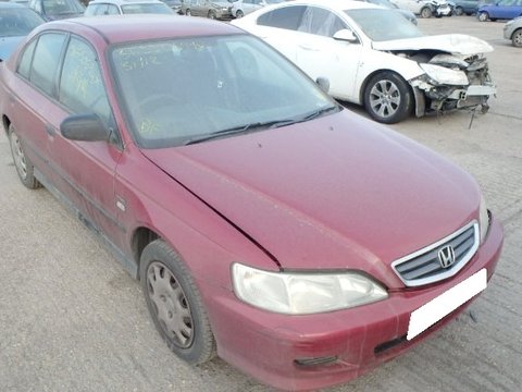 Dezmembrez Honda Accord Type V 2.0i , an fabr 2001