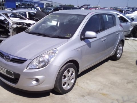 Dezmembrez Hyundai I20, an 2010,