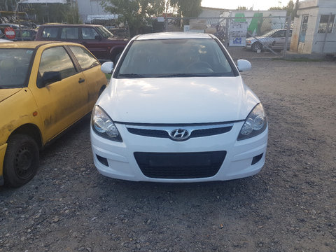 Dezmembrez HYUNDAI I30 1.4 G4FA 2010 80KW