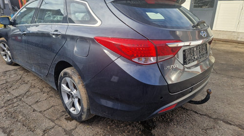 Dezmembrez Hyundai i40 2012 Combi 1.7CRD