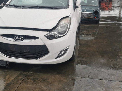 Dezmembrez hyundai ix20 1.4 benzina an 2013