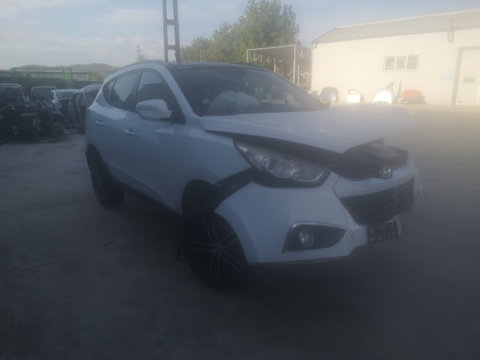 Dezmembrez Hyundai ix35 2.0 CRDi 184 cai motor D4HA Automat an 2011