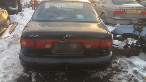 Dezmembrez Hyundai Sonata 3.0 i 1995