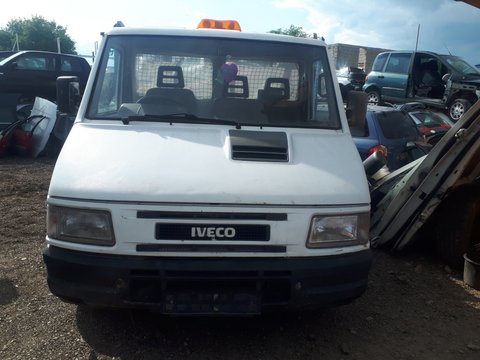 Dezmembrez Iveco Daily 2.5 Tdi fabricatie 1995 cu lada punte dubla