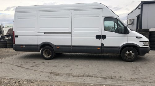 Dezmembrez Iveco Daily III 2004 Autoutil