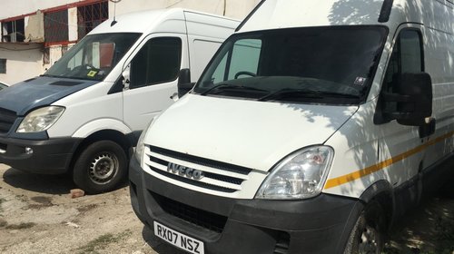 Dezmembrez Iveco Daily IV 2009 Autoutili