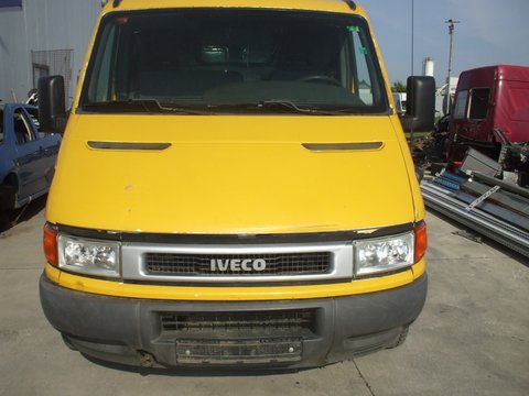 Dezmembrez Iveco Daily