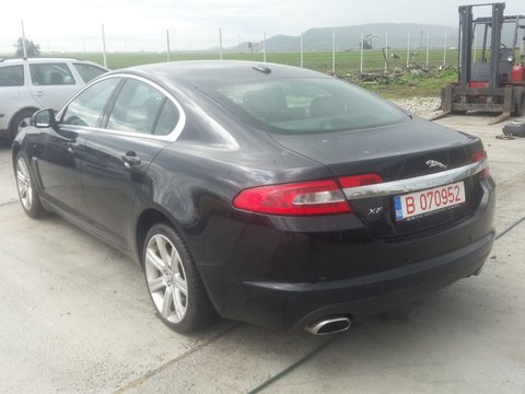 Dezmembrez Jaguar XF 3.0