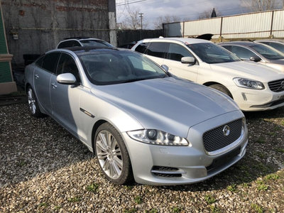 Dezmembrez Jaguar XJ 3.0 d 306dt