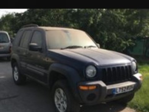 Dezmembrez jeep liberty 2,2 crdi 2002.