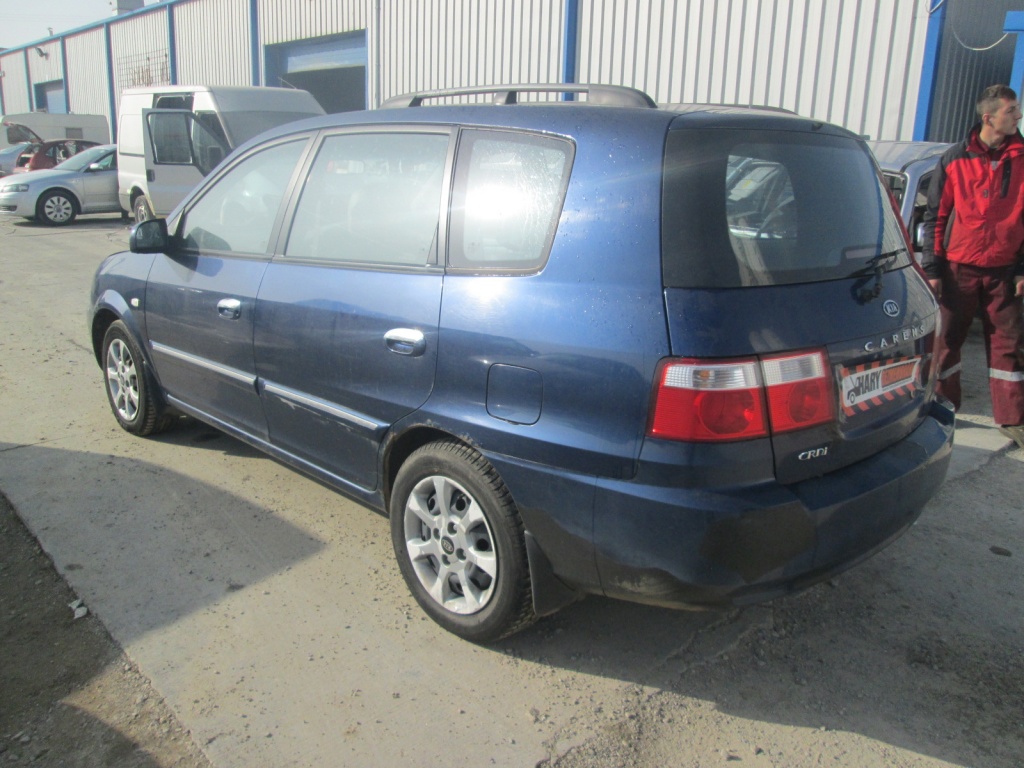 Dezmembrez kia carens 2.0 crdi din 2004