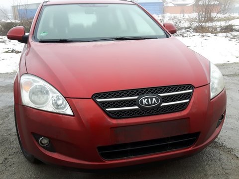 Dezmembrez Kia Ceed 2008 1.6 crdi