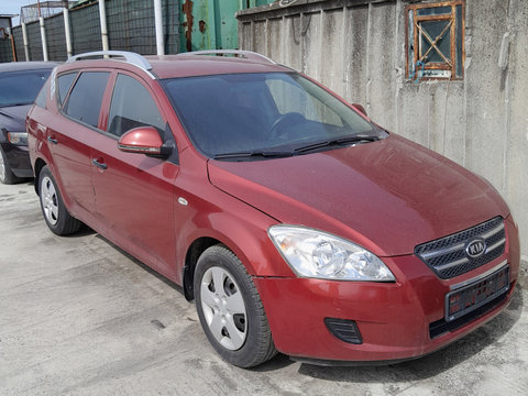 Dezmembrez Kia CEED (ED) 2006 - 2012 Motorina